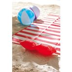 Matracok, strandszőnyegek, törölközők, székek